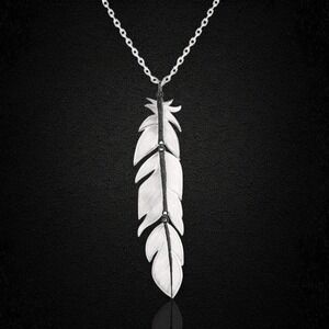 Montana Silversmiths Midnight Magic Silver Feather Necklace Retail $110 - NEW!